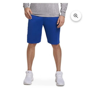 NWT Russell Athletics Men's 10"  Dry Power Performance shorts with pockets.